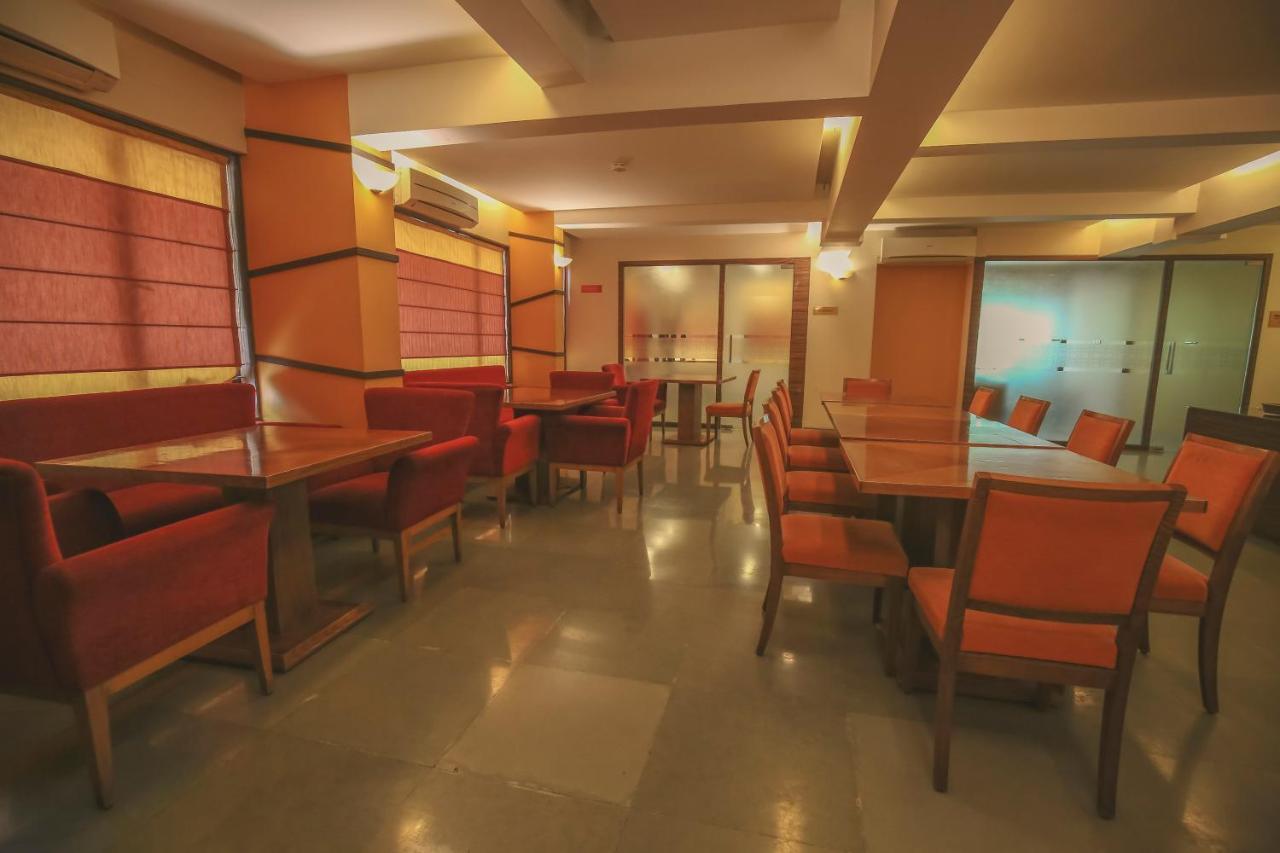 Hotel The Gold Haven Pune Exterior foto